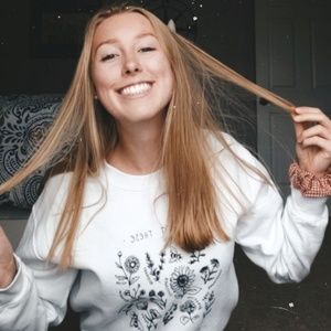 Meet your Posher, Lauren